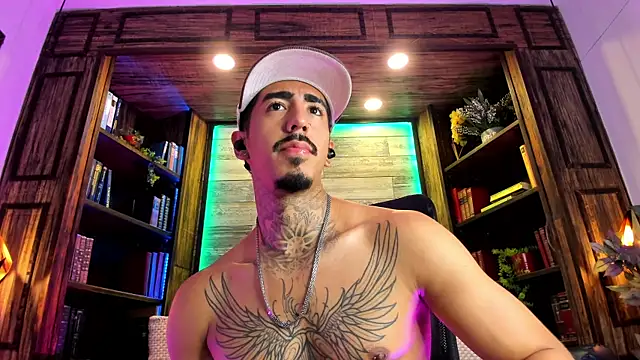 Donovan_Desmond webcam