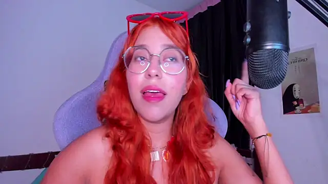 _Moon_Johnson webcam