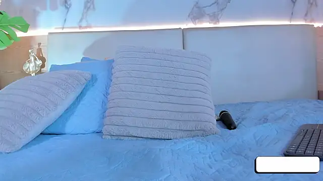 valsmith_ - ValSmith_'s free webcam - UK Sex Cams