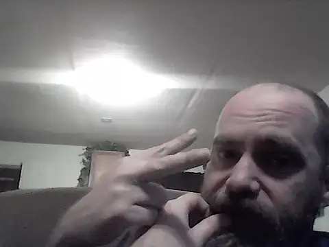 crazyheratic8 webcam