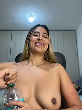 Megumi_Ivanov webcam