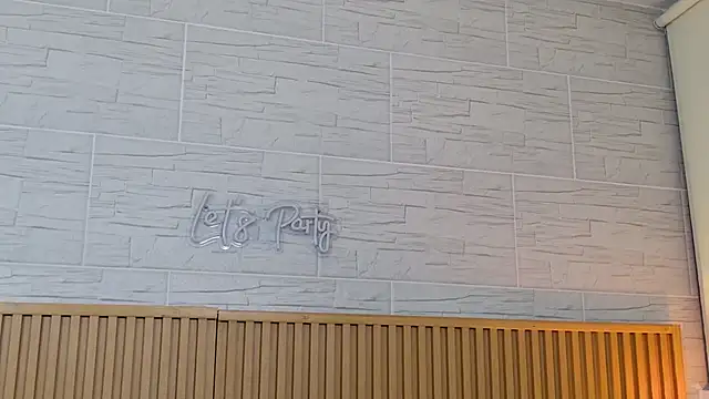 Webcam Model (Electra_Joness)  is live.Free join now!