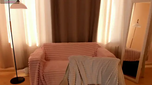 sugamomy - Sugamomy's free webcam - UK Sex Cams