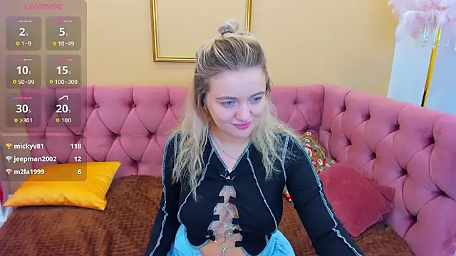 KatieBlossom_ webcam