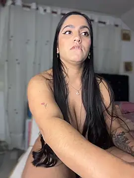 Webcam Model (JazminTaylor) is live