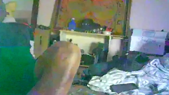 ON3YOULLN3VER_FIR3 webcam