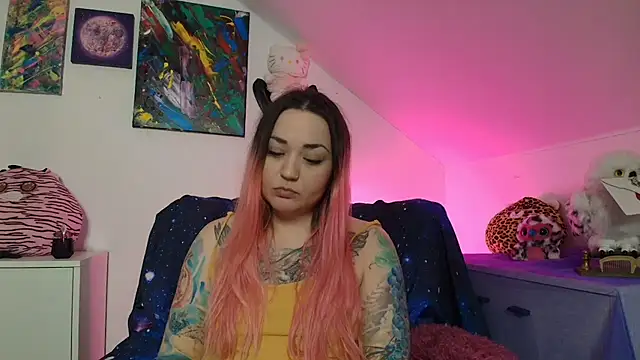 PinkHurricaneOfficial webcam