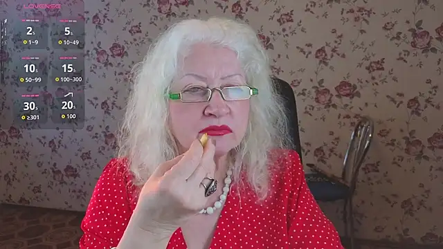 Maya_Mayflower webcam