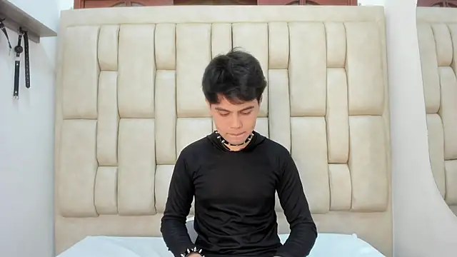 felipe_cold - Felipe_Cold's free webcam - UK Sex Cams