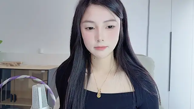 美女HaagenDazs_在线直播