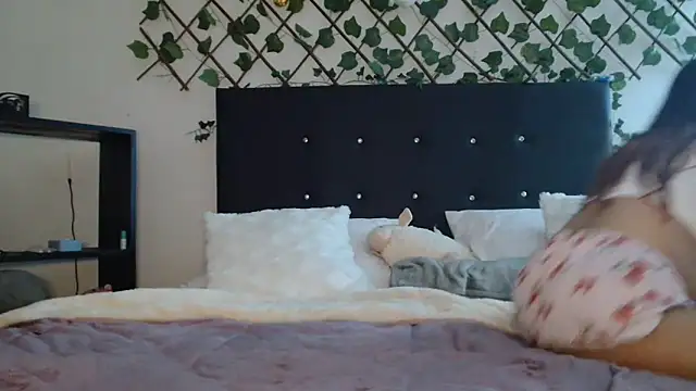 3littleschoolteens - 3littleschoolteens's free webcam - UK Sex Cams