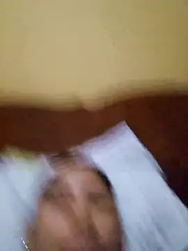 skinnyrox - Skinnyrox's free webcam - UK Sex Cams