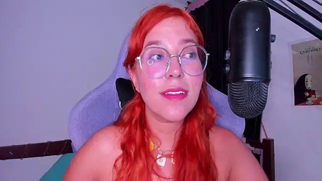 _Moon_Johnson webcam