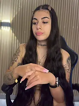 Sarasanders_4 Live Webcam on Stripchat