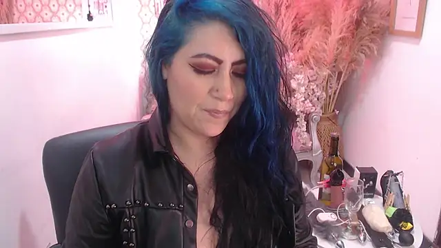 scarleth_blue webcam