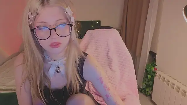 alicedews webcam