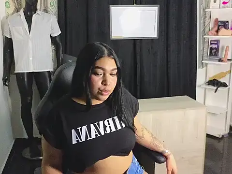 big_booty_girl webcam