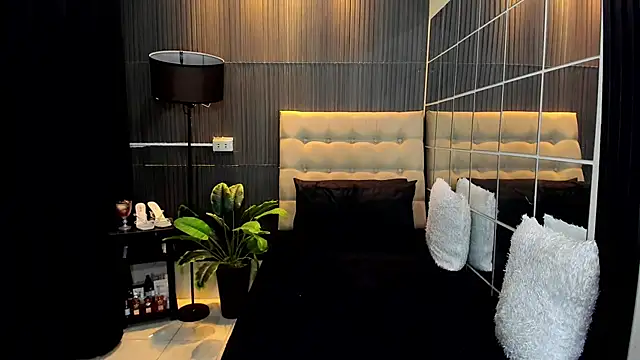 delightfulprincessts webcam