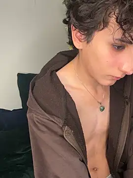 noynxz Live Webcam on Stripchat