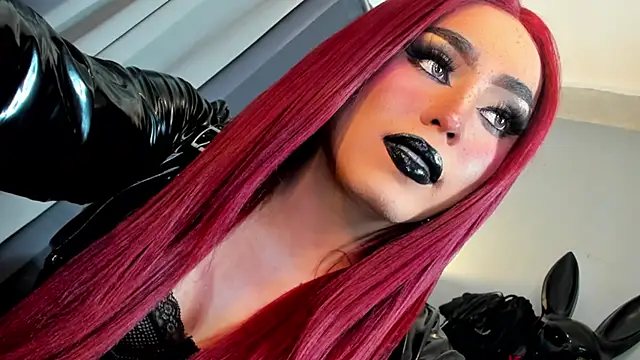 DominaAurumXXX webcam