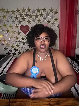 Chocolatebunnyxx96 webcam