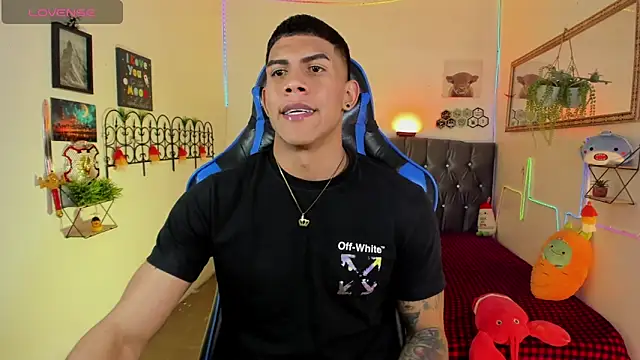 Damian_latinxxx Live Webcam on Stripchat