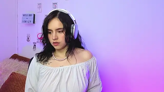 emily_lindey - Emily_Lindey's free webcam