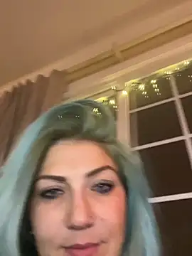 LittleMissEeve webcam