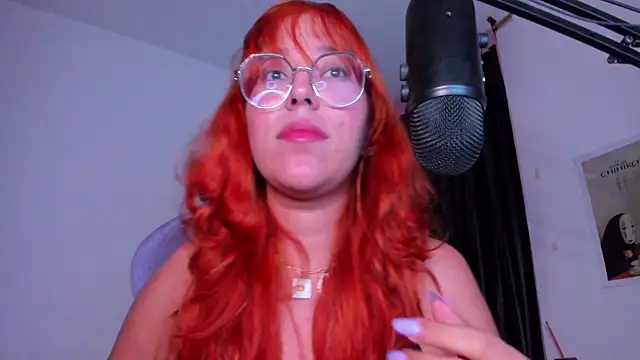 _Moon_Johnson webcam