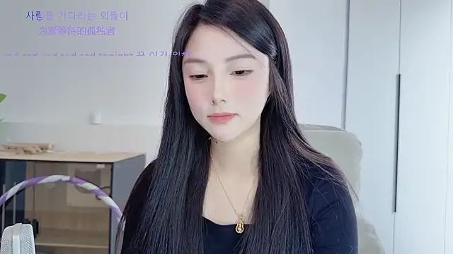 美女HaagenDazs_在线直播