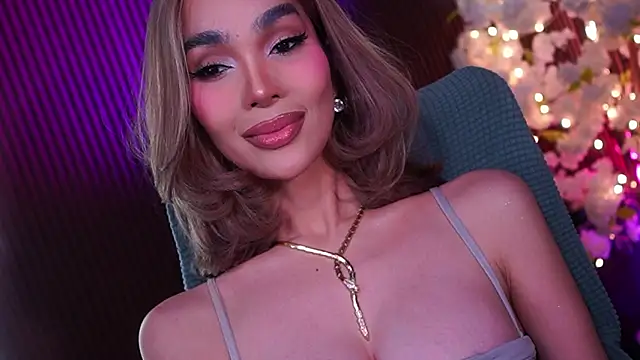 xxforyoureyesonlyxx webcam