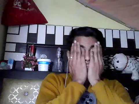 stubborndesiboy - Stubborndesiboy's free webcam