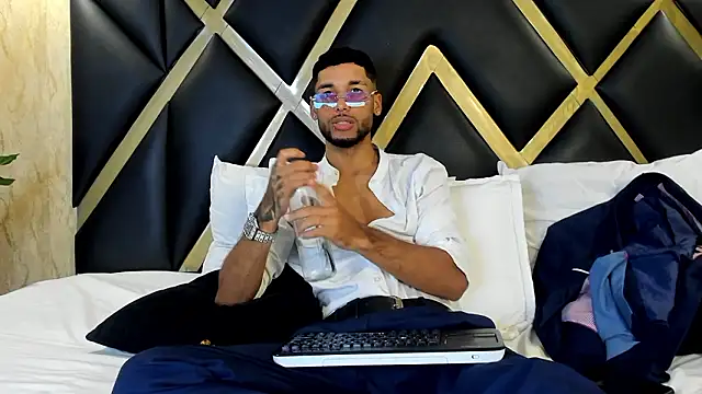 Thiagoferreti webcam