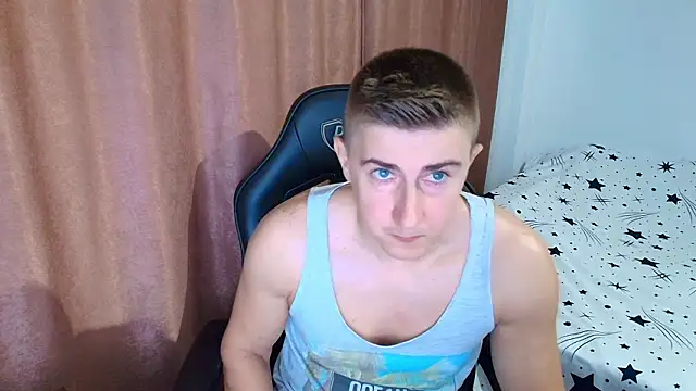 TodMusclePower9 webcam