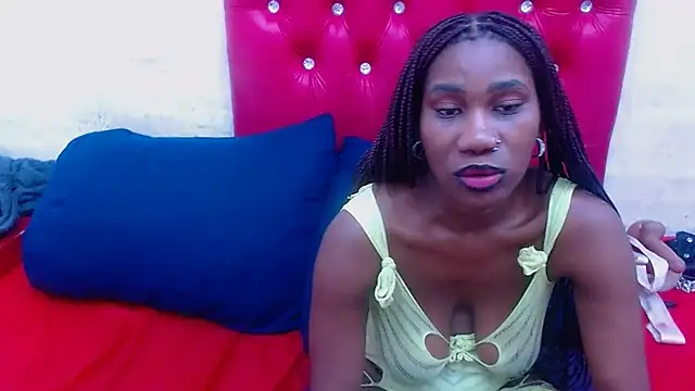 XSCARLETQUEENXX webcam