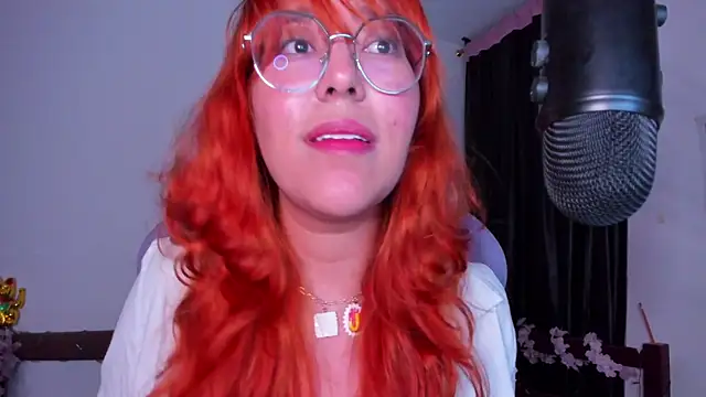 _Moon_Johnson webcam