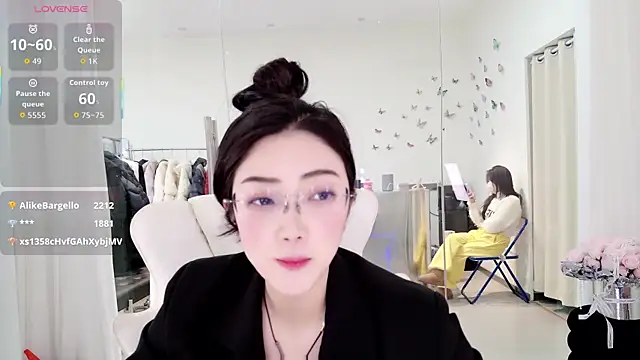 美女yangyang-777在线直播