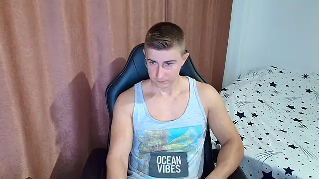 TodMusclePower9 webcam