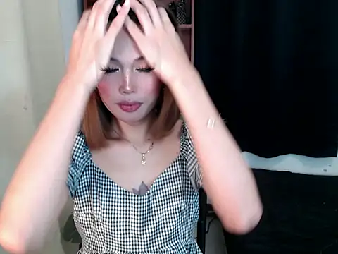 Lara_Salvatore webcam