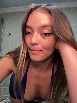 mia_m222 - Mia_m222's free webcam - UK Sex Cams