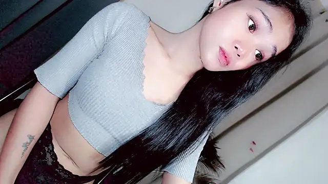 Amomentoflust99 webcam