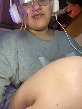 Sophia_Weest99 webcam