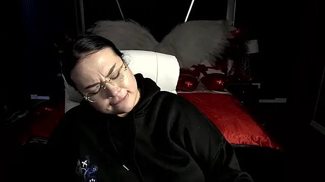 SerahMirabeli webcam