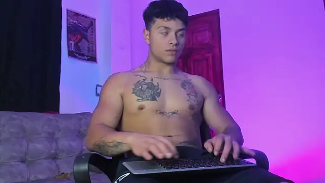 Dominic_Biker__ webcam