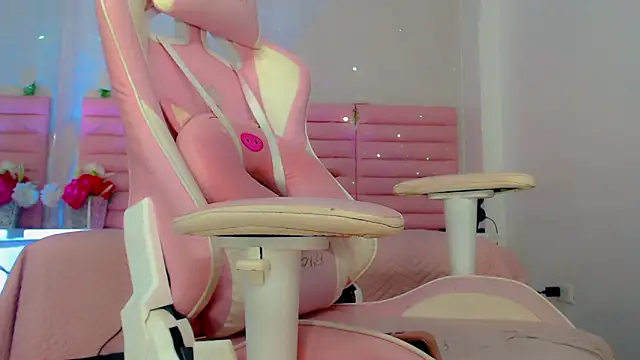 estefany_squirt1 webcam