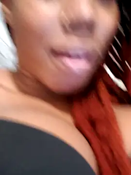 Webcam Model (HONEYSWEETS_LIVE)  is live.Free join now!