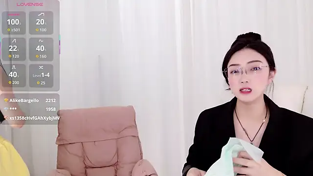 yangyang-777 - Yangyang-777's free webcam - UK Sex Cams