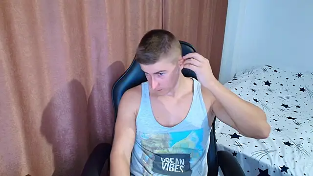 TodMusclePower9 webcam