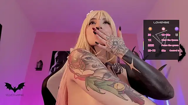 velvetvampiree - VelvetVampiree's free webcam - UK Sex Cams