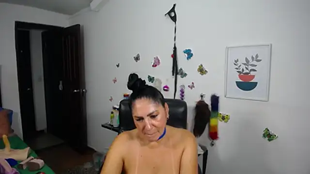 mature_bigboobs10 webcam